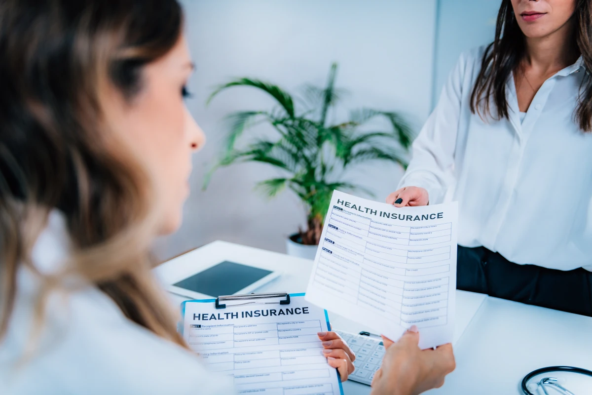 Guide complet pour obtenir une assurance habitation et un relogement pendant vos travaux